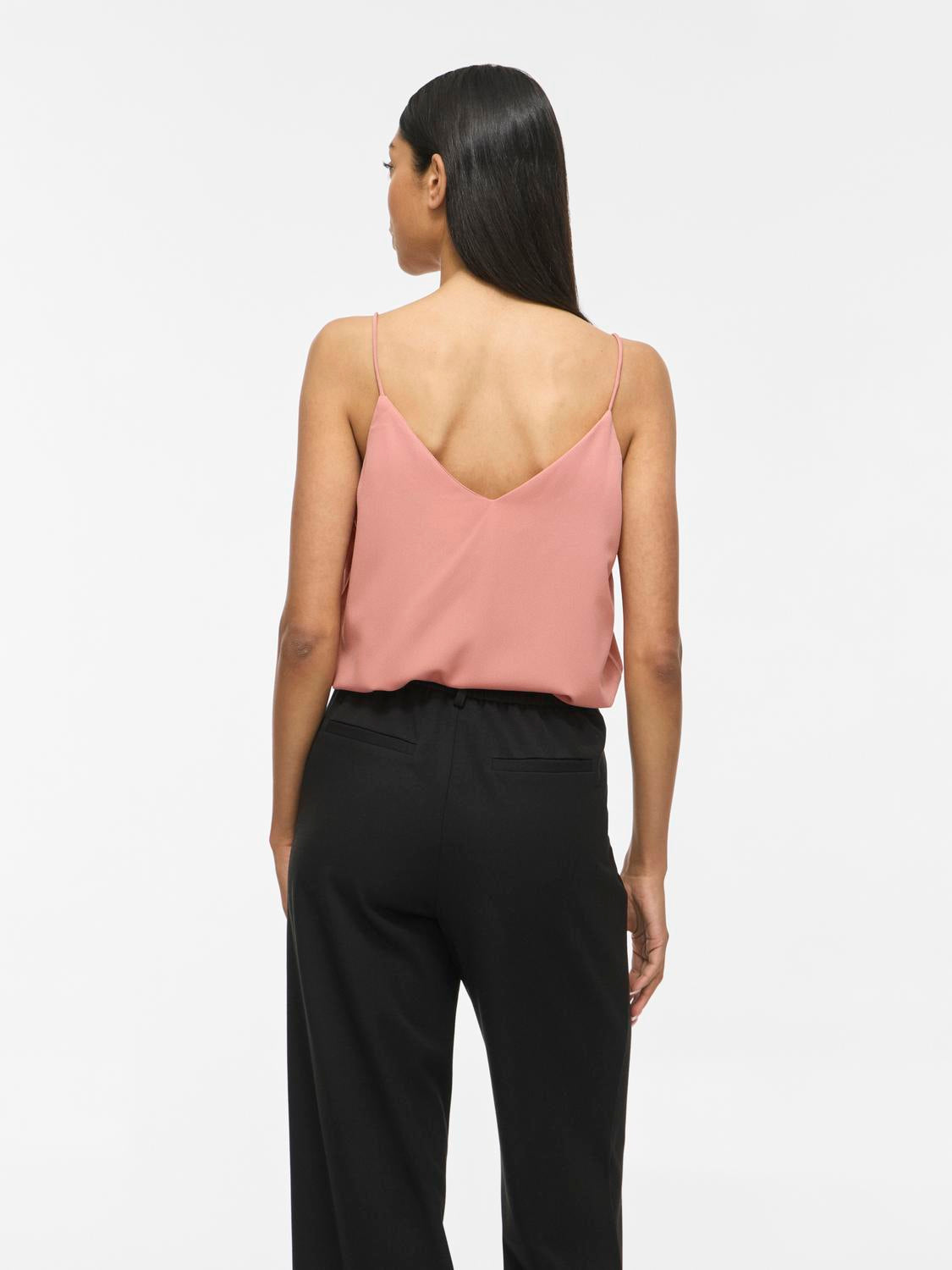 model_shot-back